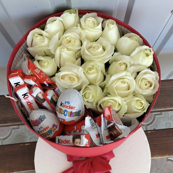 Коробка с киндерами «Сладкий вкус» в Саках