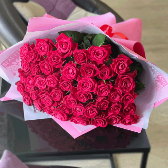 51 розовая роза в Саках