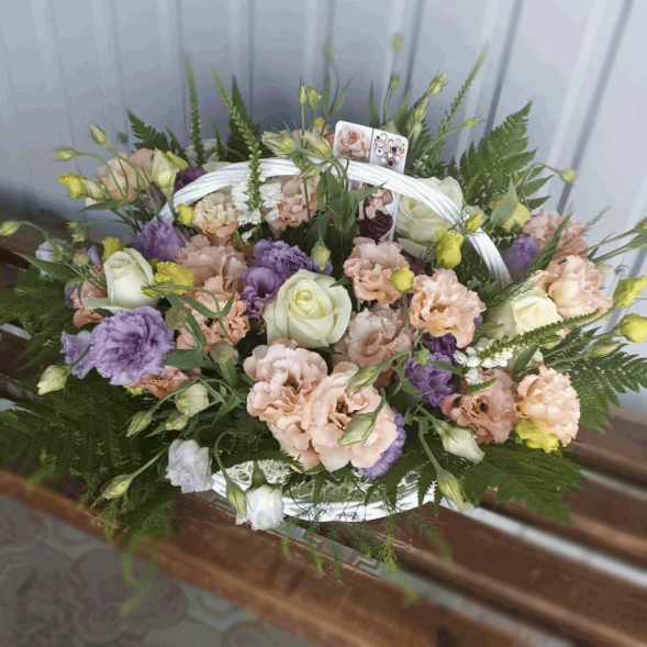 Композиция в корзине &quot;Симфония&quot; в Саках