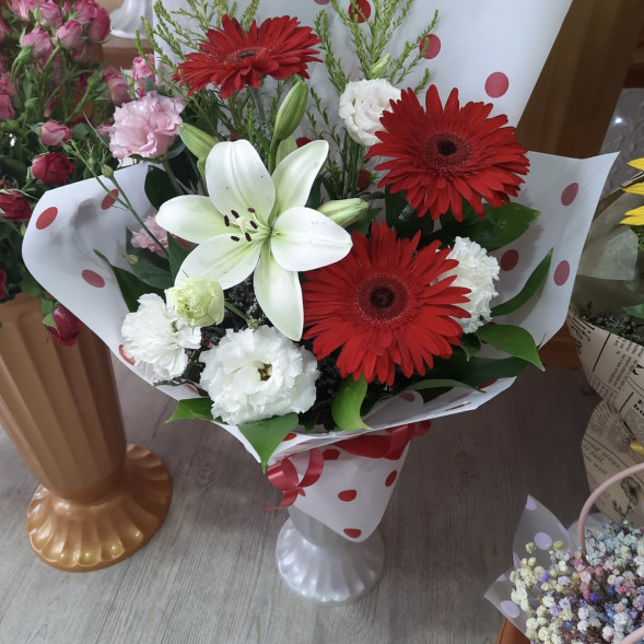 Букет «Восторг» в Саках