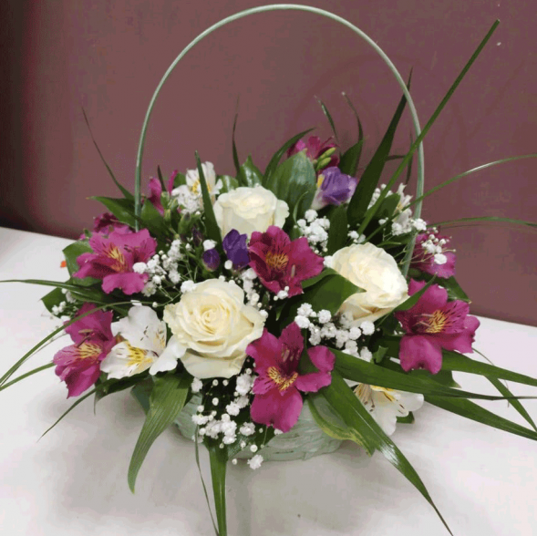 Композиция в корзине &quot;Невероятная&quot; в Саках